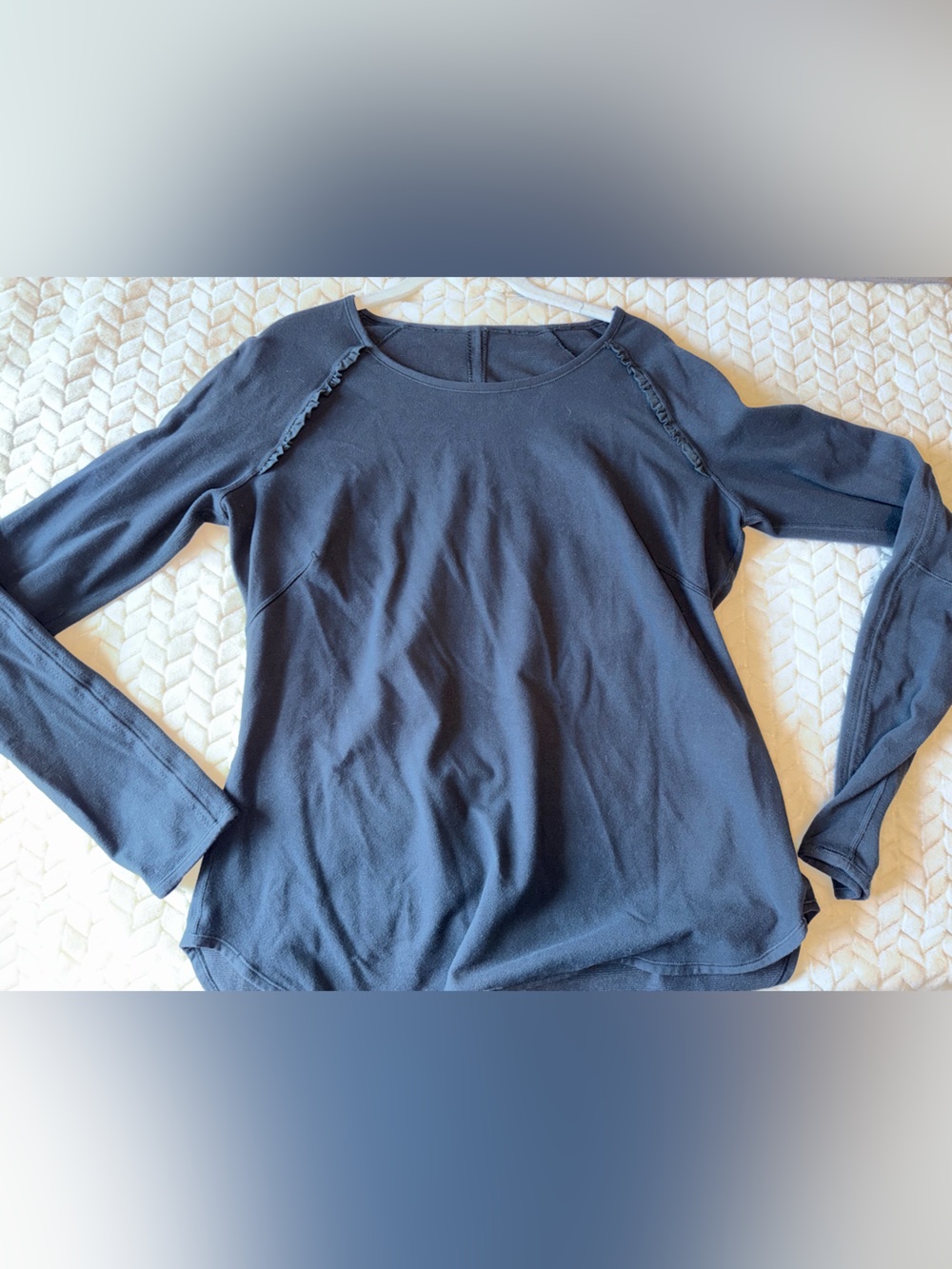 Lululemon Fleece Long Sleeve Running Shirt Ruffles Black Size 6